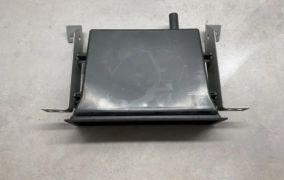 Nissan X-Trail T30 Glove box 6847535F00 6847501U10