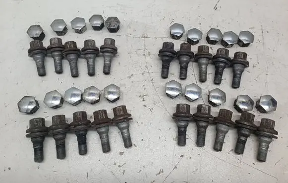 Peugeot 308 Nuts/bolts 