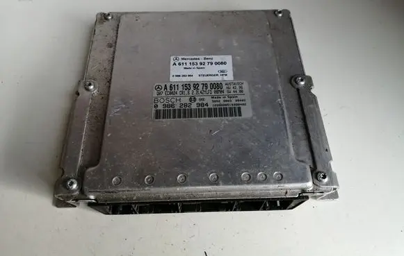 Mercedes-Benz E W210 Engine control unit/module A6111539279 0986282984