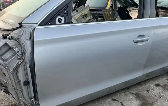 Audi A8 S8 D4 4H Front door 