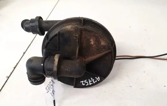 Audi A6 S6 C5 4B Secondary air pump 8d0906613b