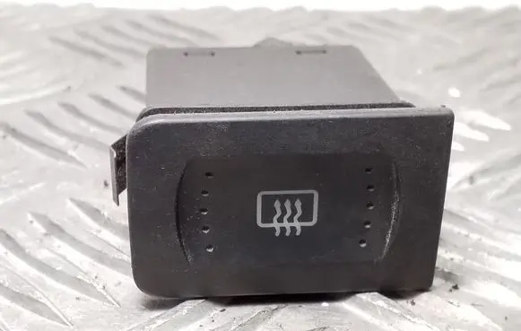 Volkswagen Golf IV Windscreen/window heater switch 1J0959621C