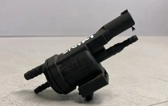 Smart ForTwo I Valve vacuum 0025401497