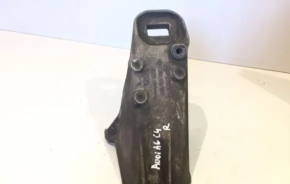 Audi A6 S6 C4 4A Engine mounting bracket 4A0199307A