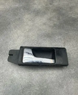 Audi A6 S6 C4 4A Front door interior handle 4A0837019