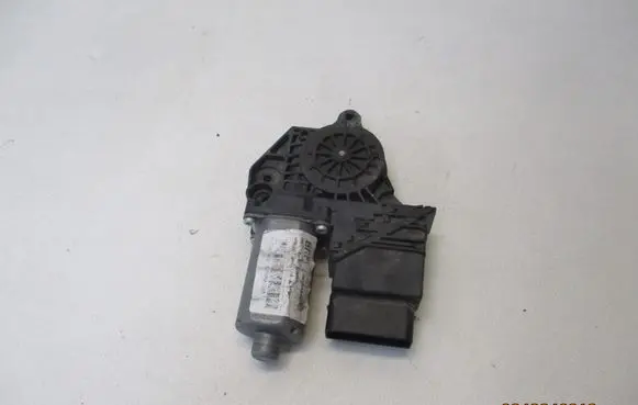 Volkswagen Touran II Rear door window regulator motor 5Q4959801D