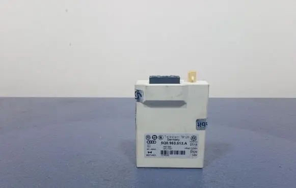 Volkswagen PASSAT CC Other control units/modules 5Q0963513A