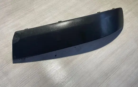 Volkswagen Transporter - Caravelle T4 Front bumper splitter molding 7H0807717