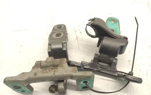 Mercedes-Benz C W205 Loading door upper hinge A2057401300 A2057401400