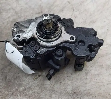 Peugeot 508 Fuel injection high pressure pump 9687959180 9424A050A 0030128AD