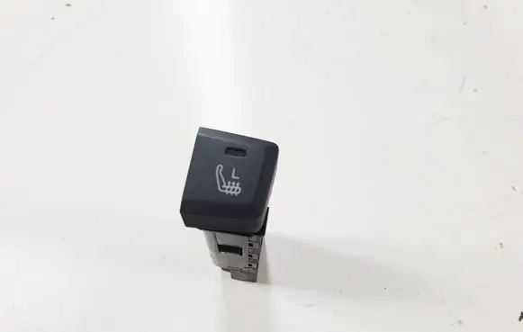 Chevrolet Captiva Seat heating switch