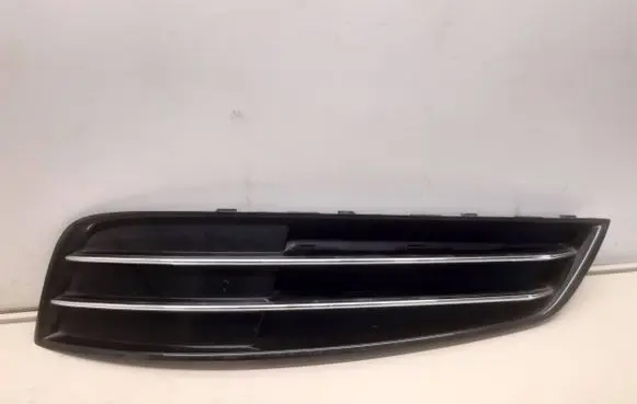 Audi A8 S8 D4 4H Front fog light trim/grill 4H0807679L 4H0807679K