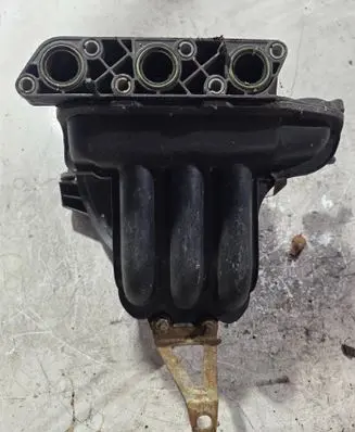 Volkswagen Polo IV 9N3 Intake manifold 5WS02530