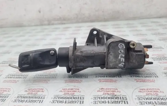 Volkswagen Golf IV Ignition lock 4B0905851C