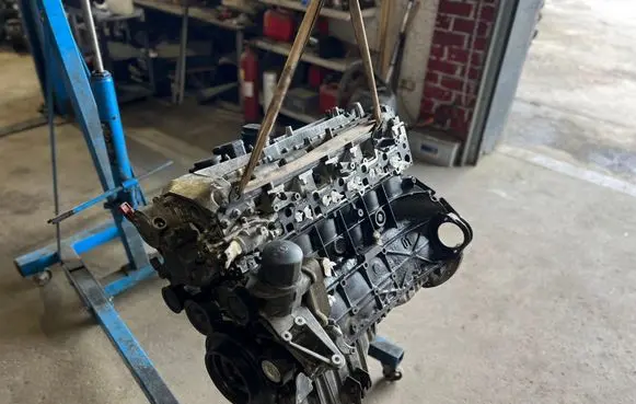 Mercedes-Benz S W220 Engine 648960 64622100 253825