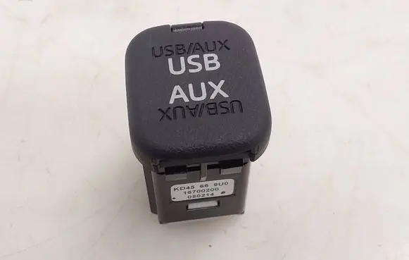 Mazda CX-5 AUX in-socket connector KD45669U0 16700200