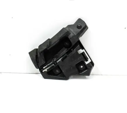 Volvo C30 Front bumper mounting bracket 31214885