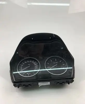 BMW 1 F20 F21 Speedometer (instrument cluster) 9275107