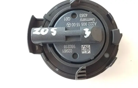 Mercedes-Benz C W205 Airbag deployment crash/impact sensor A2229051500 02961 4383
