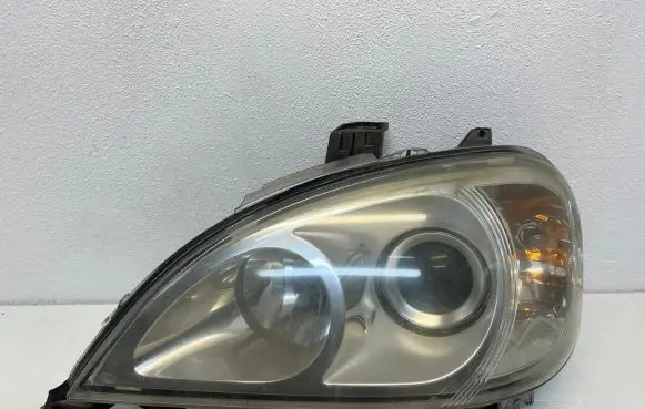 Mercedes-Benz ML W163 Headlight/headlamp 22315500