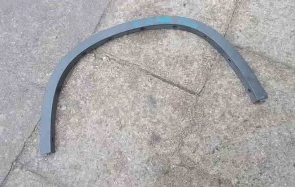 BMW 1 E81 E87 Front arch trim 