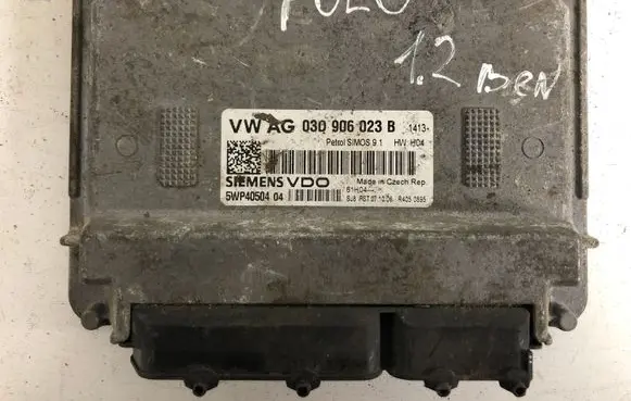 Volkswagen Polo Engine control unit/module 03D906023B 5WP4050404