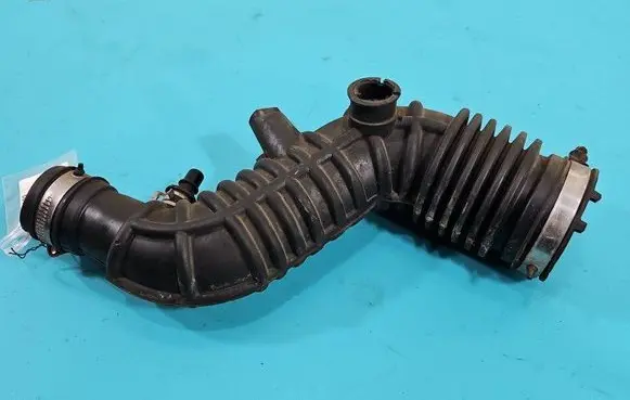 Intercooler hose/pipe