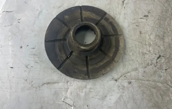 Opel Vectra C Rear coil spring rubber mount 9053849696