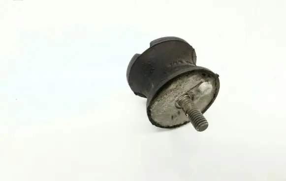 BMW 3 E90 E91 Gearbox mount 6771219