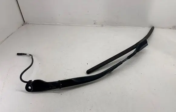 Alfa Romeo Stelvio Front wiper blade arm 640774432