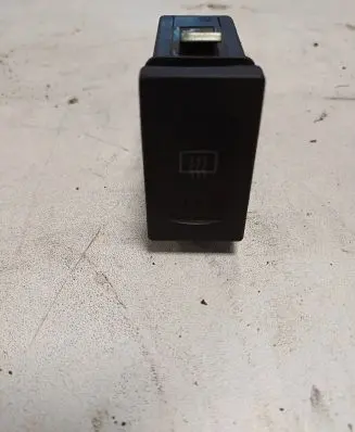 Volkswagen PASSAT B5.5 Windscreen/window heater switch 3B0959621C