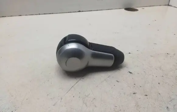 Nissan X-Trail T31 Gear shifter/selector 