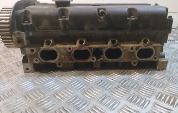 Ford Focus Engine head 7S7G6090CB
