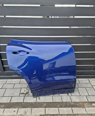 Maserati Levante Rear door