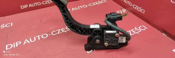 Hyundai Getz Accelerator throttle pedal 327261C800