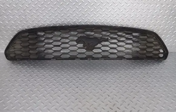 Ford Mustang VI Front bumper upper radiator grill FR3B8200AEW FR3B8150AAW