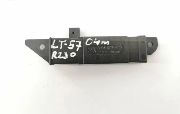 Mercedes-Benz SL R230 Keyless system antenna A2308200275