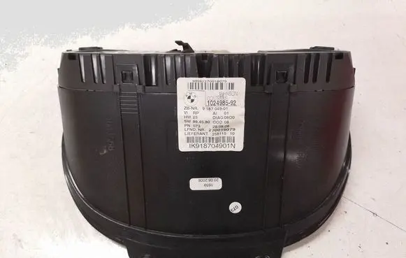 BMW 1 E81 E87 Speedometer (instrument cluster) 102498592 918704901 270016079