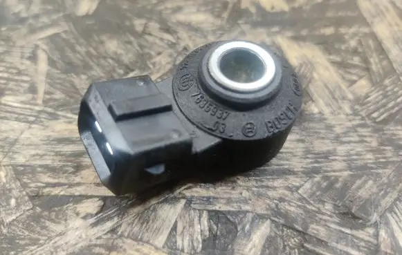 BMW 2 F45 Detonation knock sensor 7636937