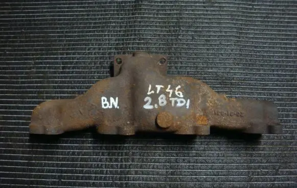 Volkswagen II LT Exhaust manifold