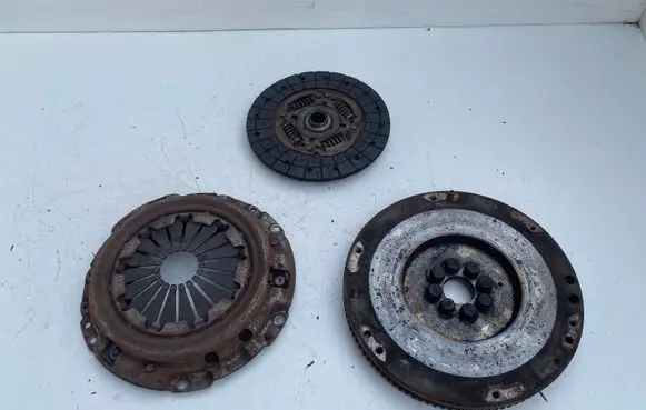 Toyota Avensis T220 Clutch set kit 3125005101