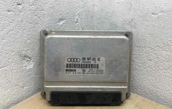Audi A6 S6 C5 4B Engine control unit/module 4B0907401AE 28RTE000 0281010496