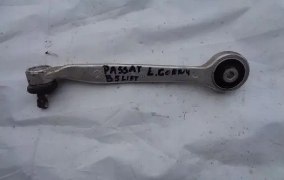 Volkswagen PASSAT B5.5 Rear control arm 67845354