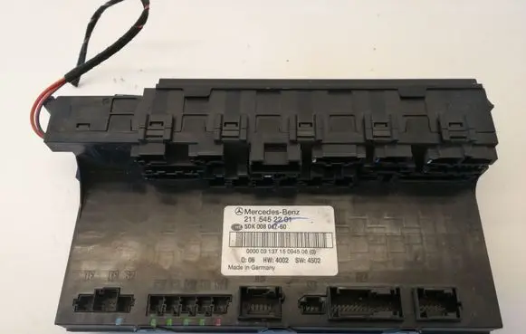 Mercedes-Benz E W211 SAM control unit 2115452201