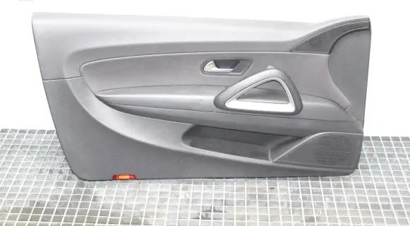 Volkswagen Scirocco Front door card panel trim