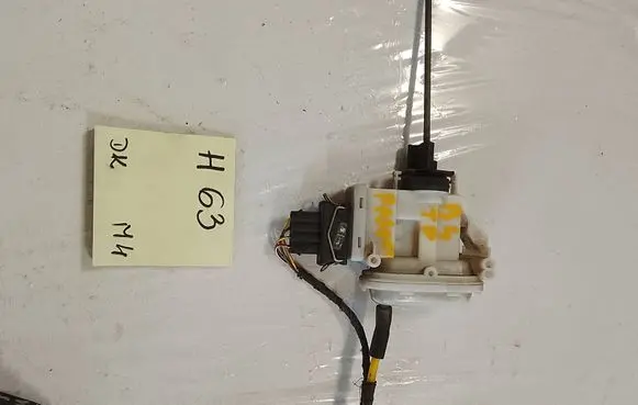 Volkswagen PASSAT B4 Tailgate hydraulic set 56551551