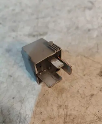 Mercedes-Benz C AMG W204 Other relay A0025428719