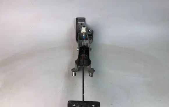 Subaru Forester SK Brake pedal