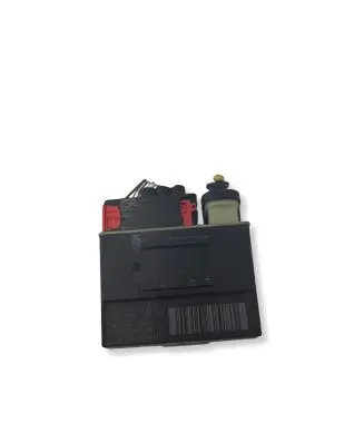 Peugeot 3008 I Coolant fan relay 018010955 9801916680 8020181804