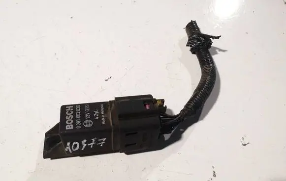 Honda Accord Glow plug pre-heat relay 0281003030